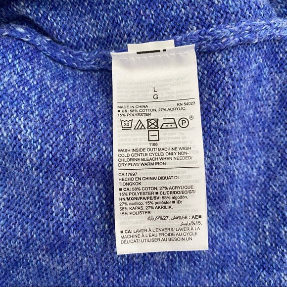 Old Navy Large round neck Sweater - Picture 5 of 5